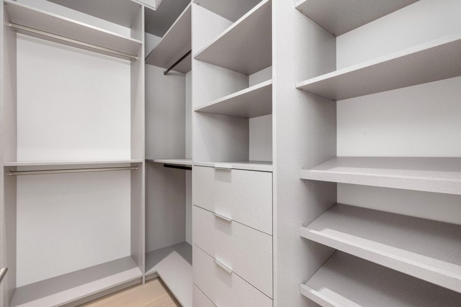 GUEST CLOSET