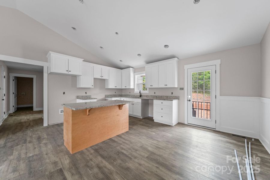 Image 33 of a home in .