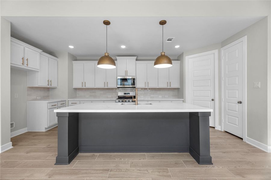 Representative image. Features, specifications, selections and colors may vary.