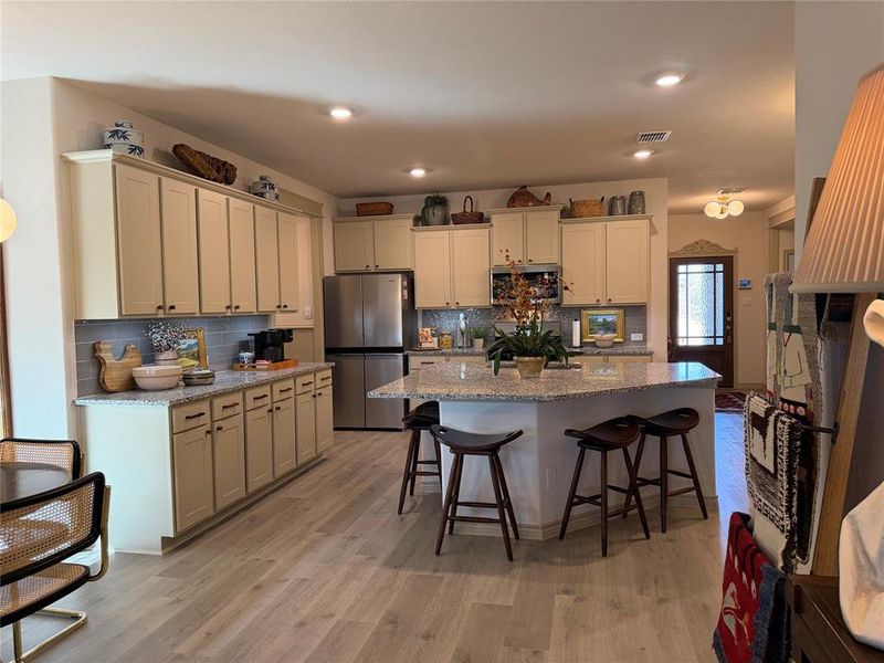 Kitchen Boasts Granite and Great Center Island with Breakfast Bar. Kitchen Boasts Granite and Great Center Island with Breakfast Bar.