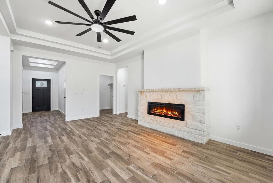 Spacious, unfurnished interior of a new home in , Conroe (Image 14). Spacious, unfurnished interior of a new home in , Conroe (Image 14).