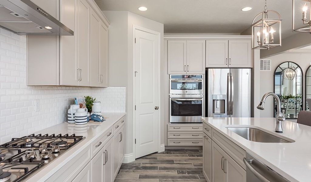 SouthHills-UT-Leah Kitchen 3