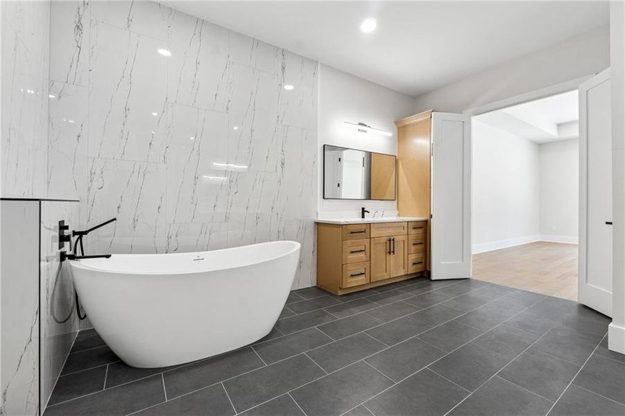 Furnished interior view inside a new home in , Monroe (Image 7).