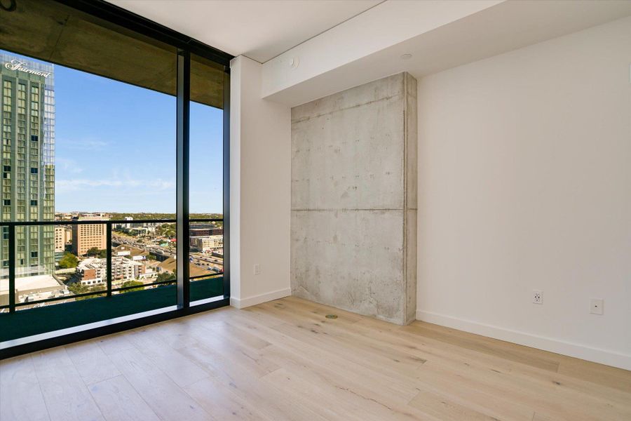 Spacious, unfurnished interior of a new home in , Austin (Image 13).