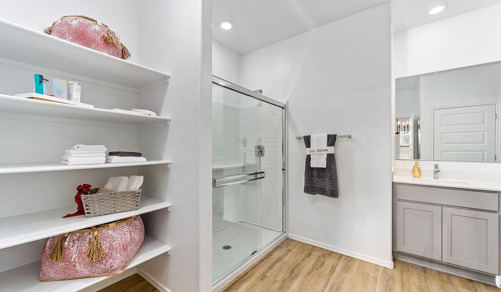 Furnished interior view inside a new home in Hanson Ridge, Vail (Image 23).