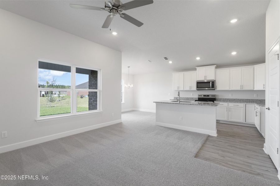 Spacious, unfurnished interior of a new home in Shadow Crest at Rolling Hills, Green Cove Springs (Image 9).