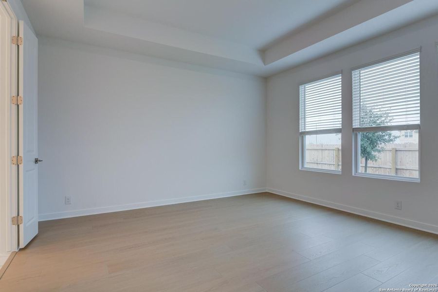 Spacious, unfurnished interior of a new home in , Schertz (Image 25).