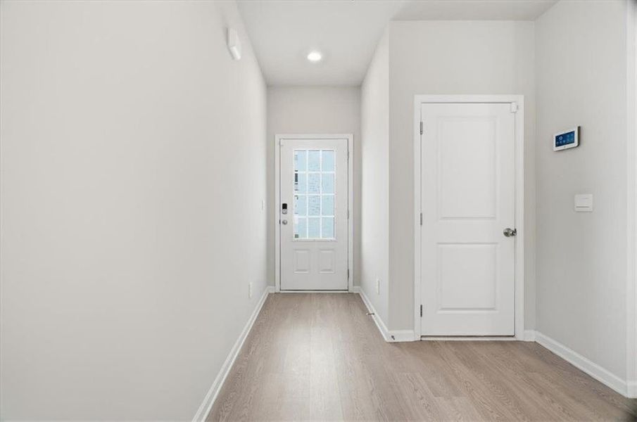 Spacious, unfurnished interior of a new home in Brooks at Riverview Landing, Smyrna (Image 32).