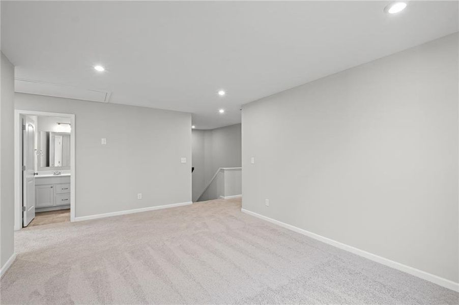 Spacious, unfurnished interior of a new home in Cherry Glen, Euharlee (Image 26).