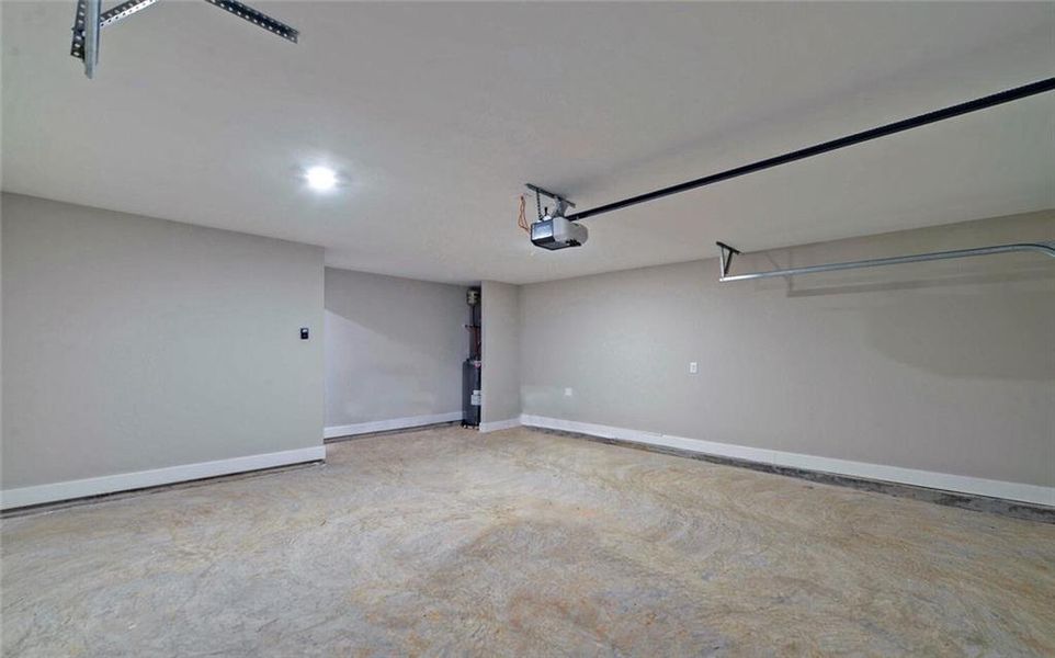 Spacious, unfurnished interior of a new home in , Lavonia (Image 16). Spacious, unfurnished interior of a new home in , Lavonia (Image 16).