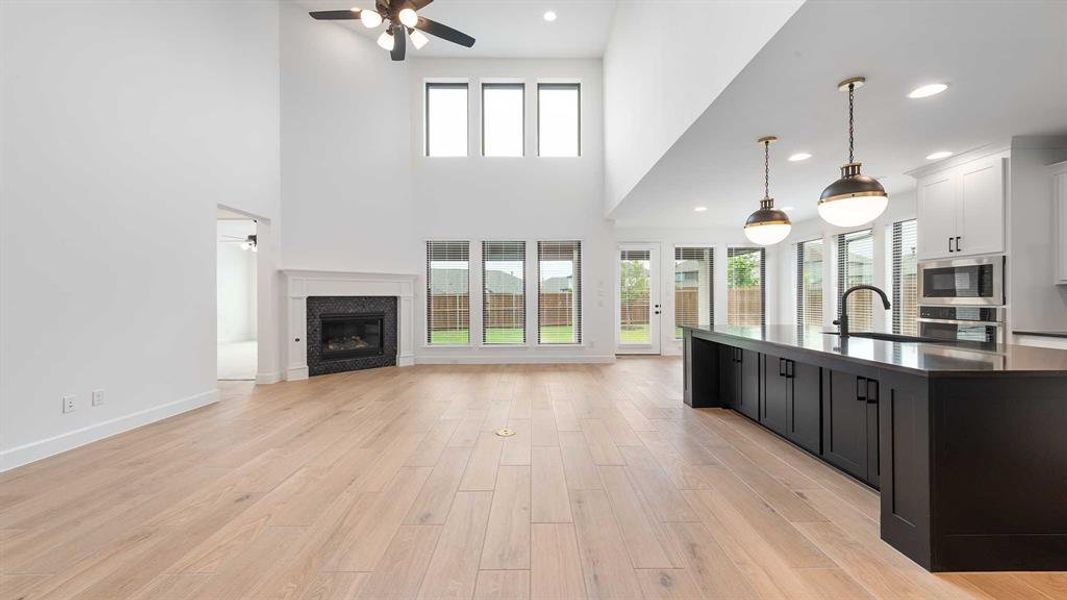 Spacious, unfurnished interior of a new home in Sweetgrass, Haslet (Image 18).