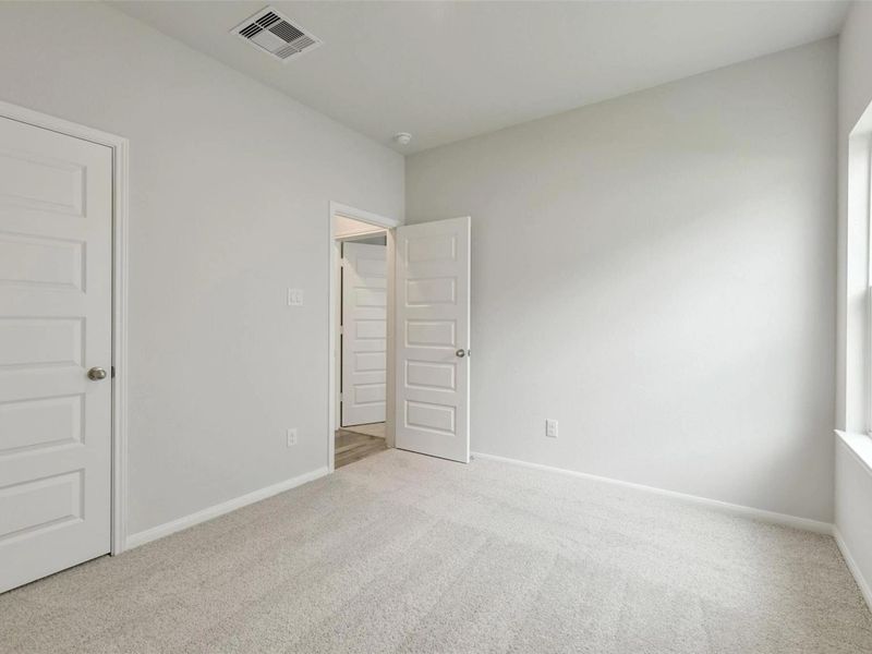 Spacious, unfurnished interior of a new home in Caney Creek Place, Conroe (Image 25). Spacious, unfurnished interior of a new home in Caney Creek Place, Conroe (Image 25).