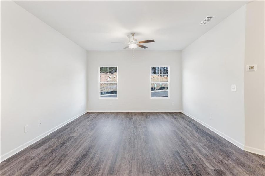 Spacious, unfurnished interior of a new home in , Conyers (Image 23).