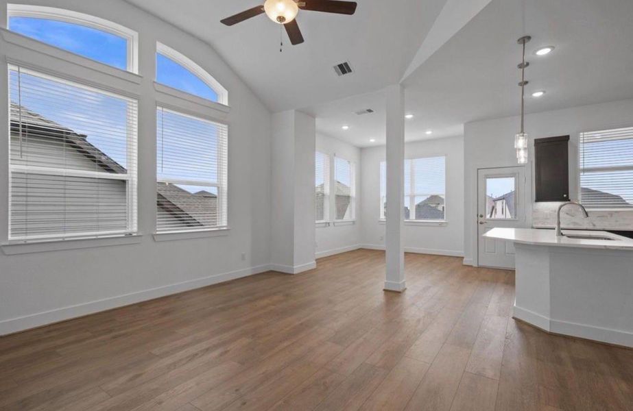 Spacious, unfurnished interior of a new home in Meridiana Courtyard Collection, Manvel (Image 4). Spacious, unfurnished interior of a new home in Meridiana Courtyard Collection, Manvel (Image 4).