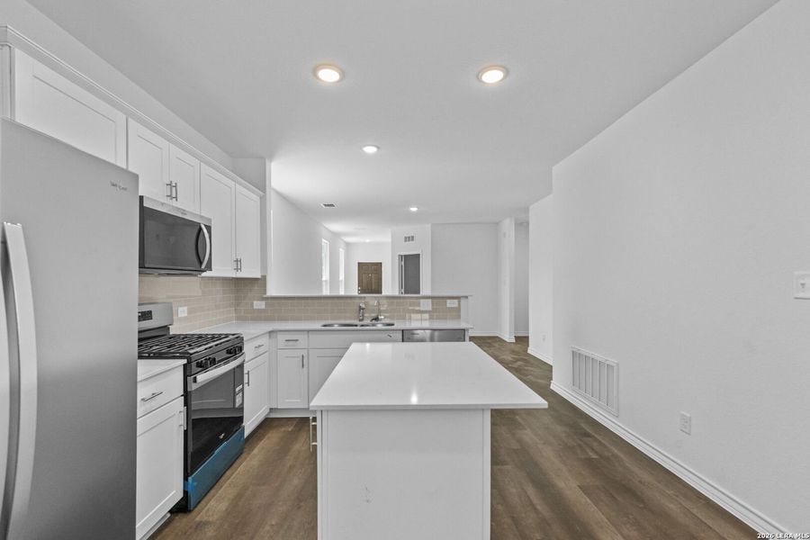 Furnished interior view inside a new home in Corley Farms, Boerne (Image 4).