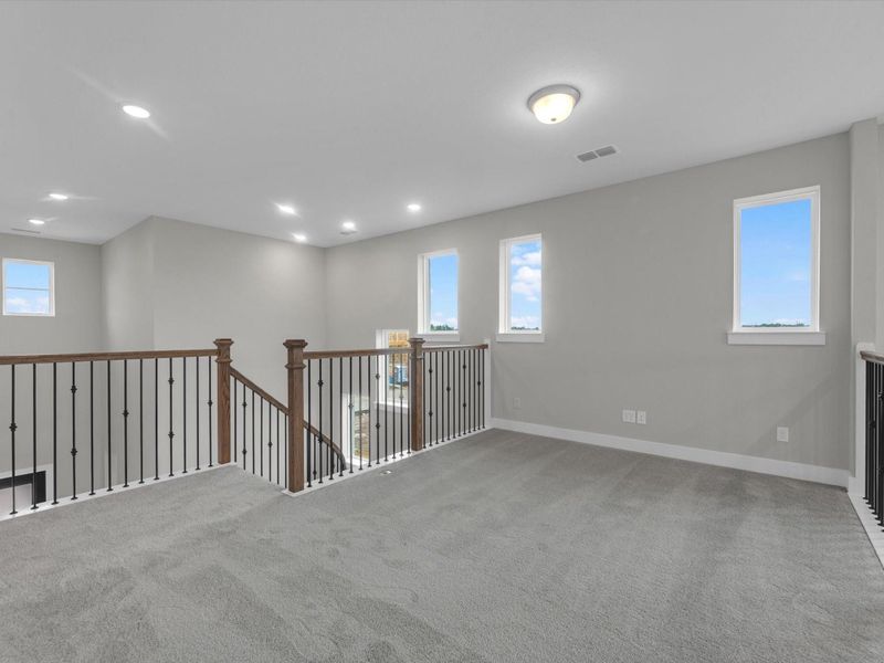 Spacious, unfurnished interior of a new home in Pecan Ridge, Fulshear (Image 16). Spacious, unfurnished interior of a new home in Pecan Ridge, Fulshear (Image 16).