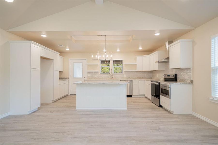 Furnished interior view inside a new home in , Mount Vernon (Image 5).