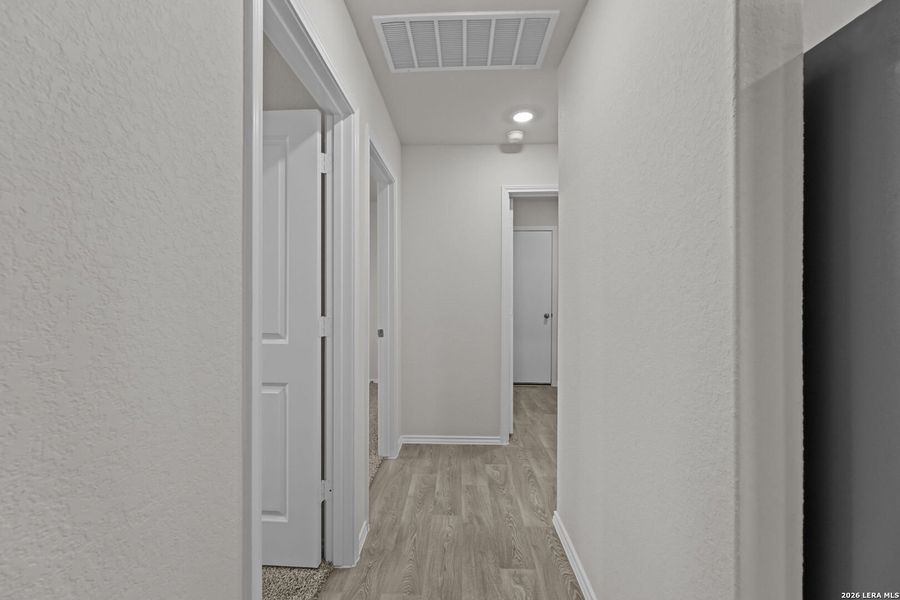 Spacious, unfurnished interior of a new home in Swenson Heights, Seguin (Image 13).