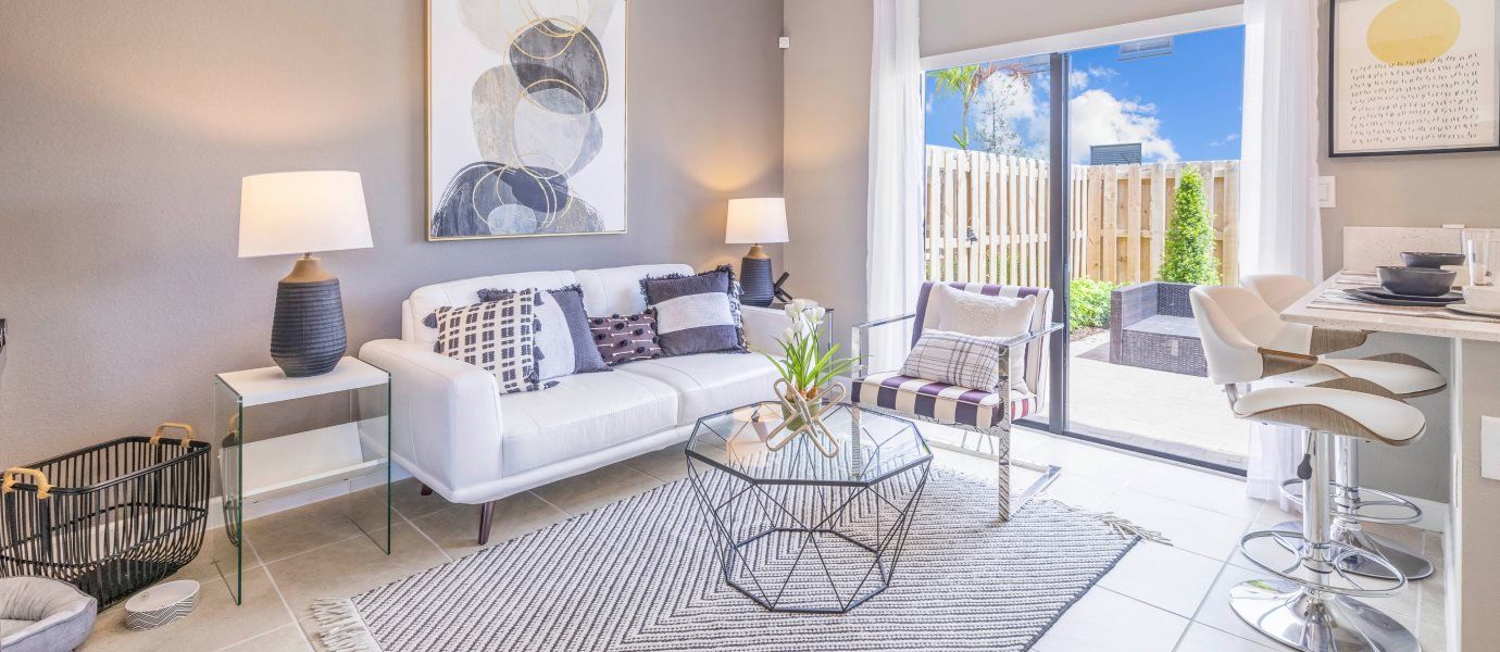 Bordeaux family room