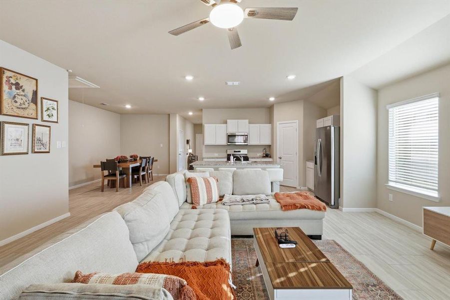 Furnished interior view inside a new home in Hickory Grove, Denton (Image 14).