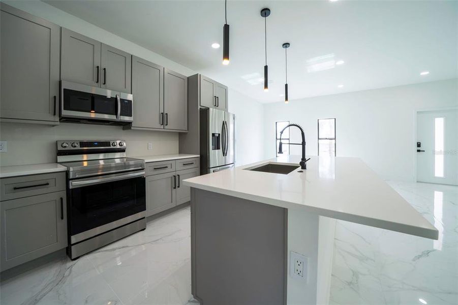 Spacious, unfurnished interior of a new home in , Punta Gorda (Image 28).