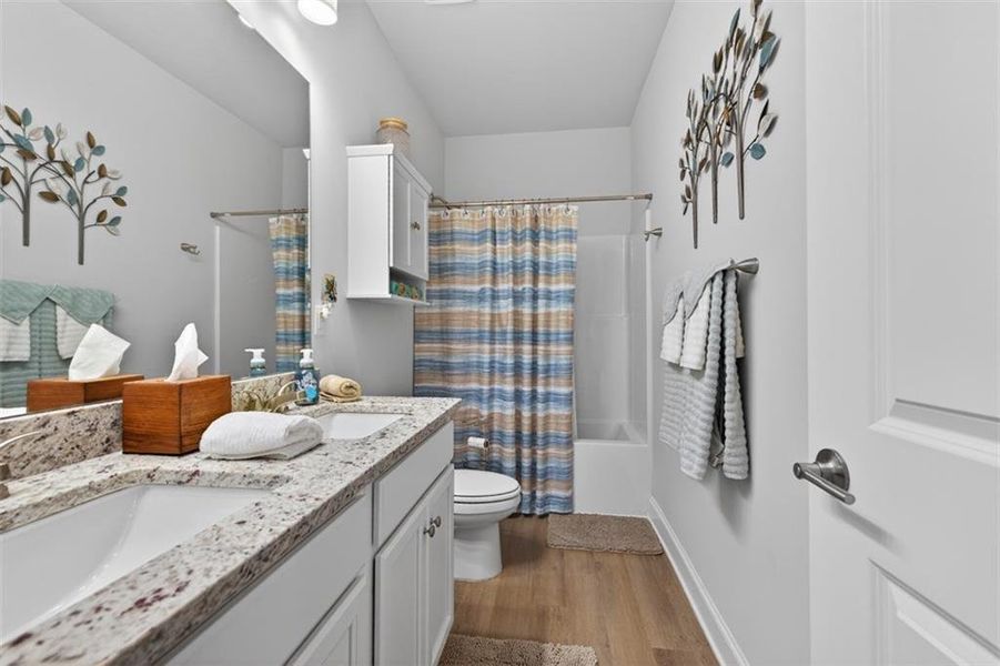 Furnished interior view inside a new home in , Hartwell (Image 12).