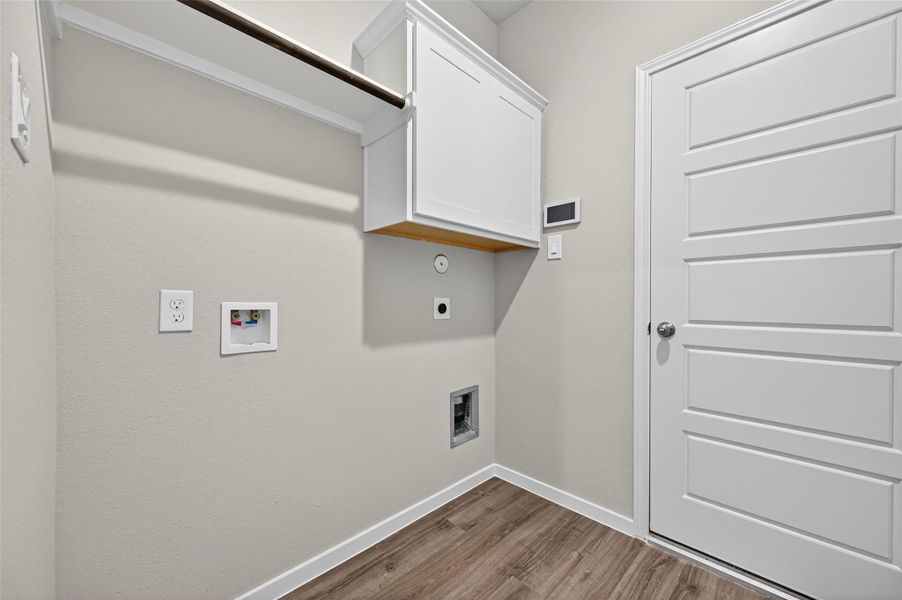 Spacious, unfurnished interior of a new home in Cypress Green, Hockley (Image 30). Spacious, unfurnished interior of a new home in Cypress Green, Hockley (Image 30).