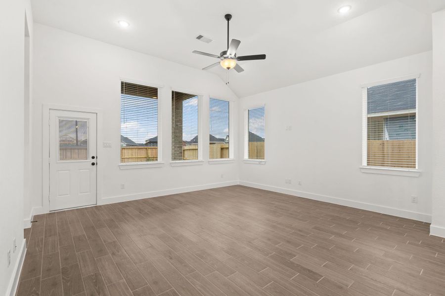 Spacious, unfurnished interior of a new home in Mulberry Farms, Santa Fe (Image 21). Spacious, unfurnished interior of a new home in Mulberry Farms, Santa Fe (Image 21).
