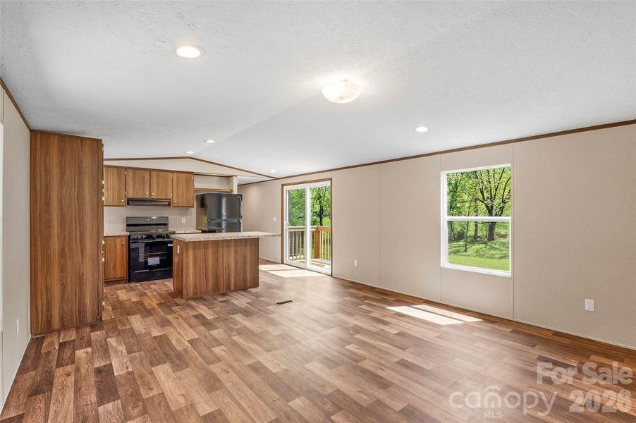 Spacious, unfurnished interior of a new home in , Candler (Image 8).