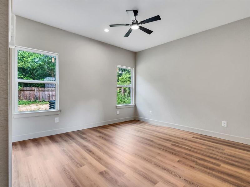 Spacious, unfurnished interior of a new home in , Willis (Image 23).