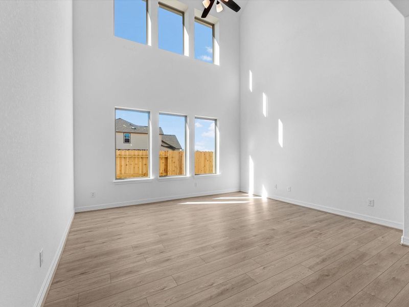 Spacious, unfurnished interior of a new home in Emory Glen, Magnolia (Image 14).