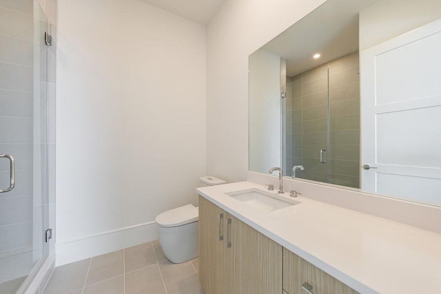 Furnished interior view inside a new home in The Dillon Buckhead, Atlanta (Image 14).