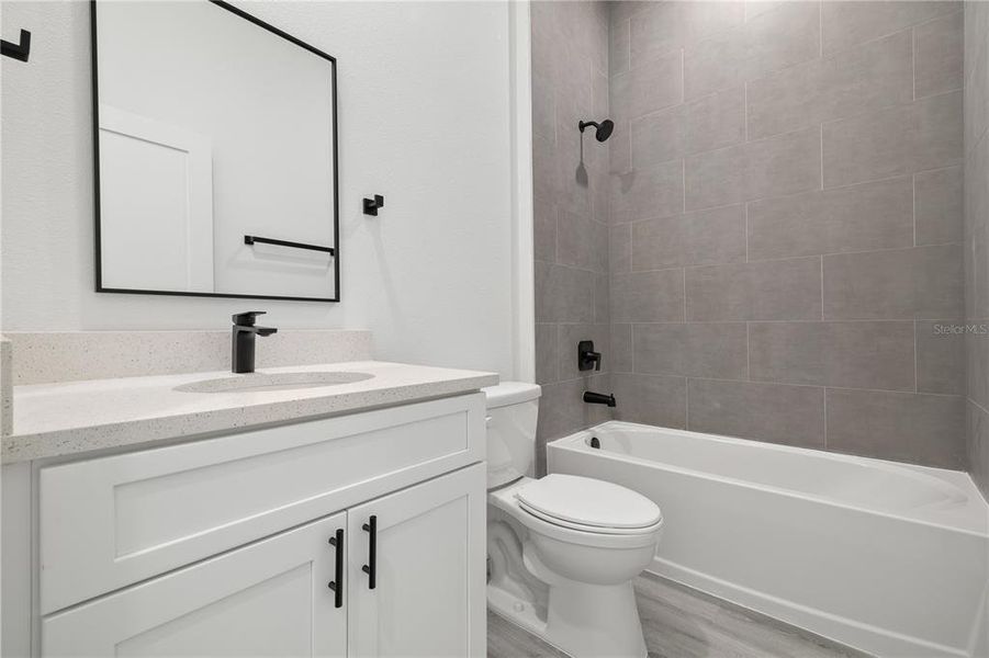 Furnished interior view inside a new home in , Ocala (Image 10).