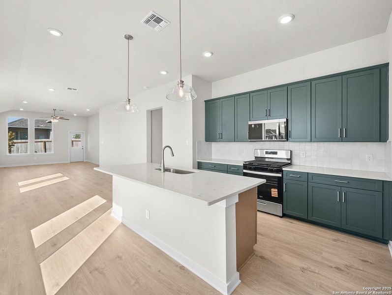 Furnished interior view inside a new home in Veranda: Classic, San Antonio (Image 5). Furnished interior view inside a new home in Veranda: Classic, San Antonio (Image 5).