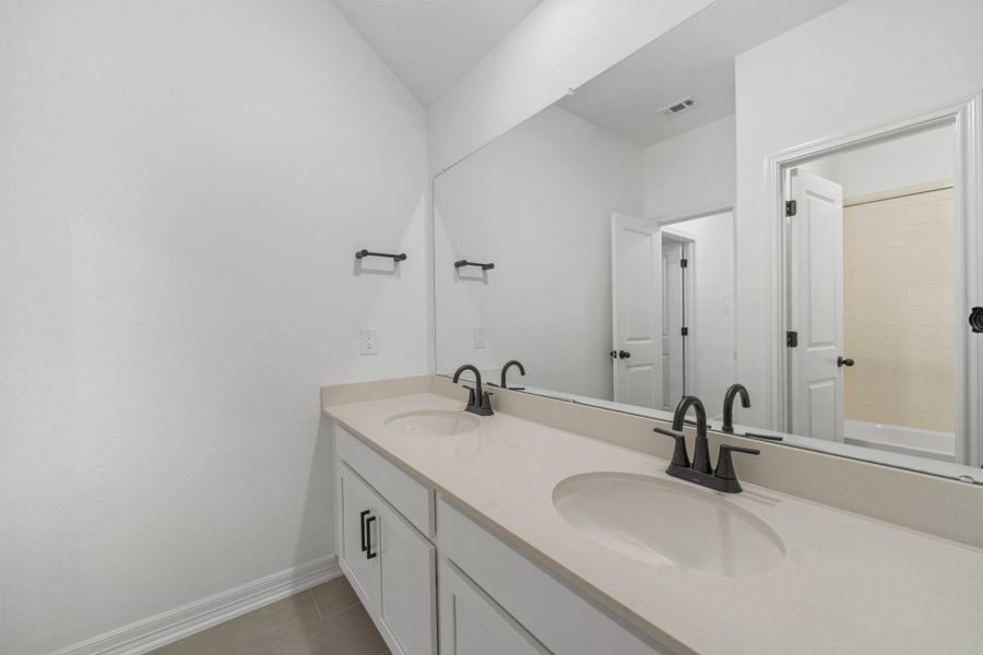 Note: Sample product photo. Actual exterior and interior selections may vary by homesite. Photo may be virtually staged Note: Sample product photo. Actual exterior and interior selections may vary by homesite. Photo may be virtually staged