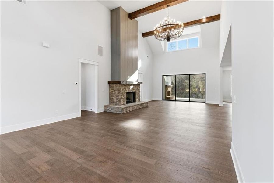 Spacious, unfurnished interior of a new home in , Cartersville (Image 20).