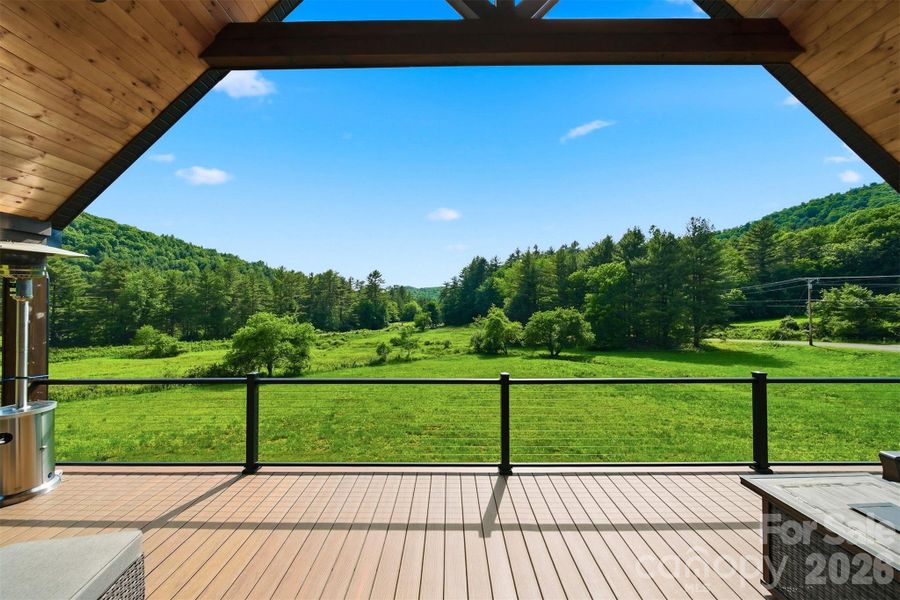 Exterior details and patio area of a home in , Newland (Image 23).