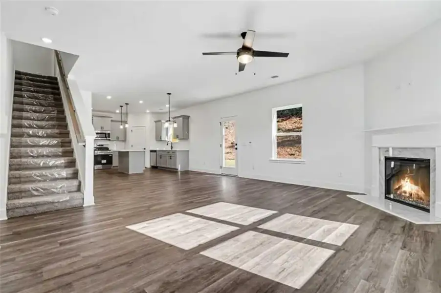 Spacious, unfurnished interior of a new home in Thunder Ridge, Dawsonville (Image 17).