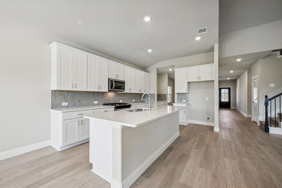 Photo is not of the actual home, but is an inspirational photo of builder’s model home and may depict options, furnishings, and/or decorator features that are not included. Photo is not of the actual home, but is an inspirational photo of builder’s model home and may depict options, furnishings, and/or decorator features that are not included.