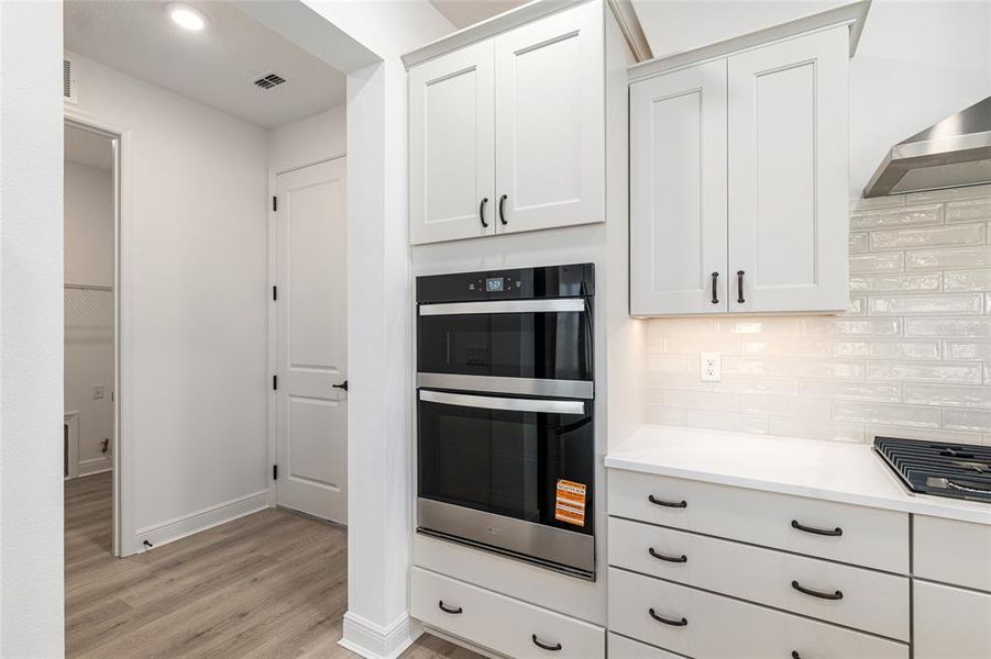 Furnished interior view inside a new home in , Ocala (Image 6).