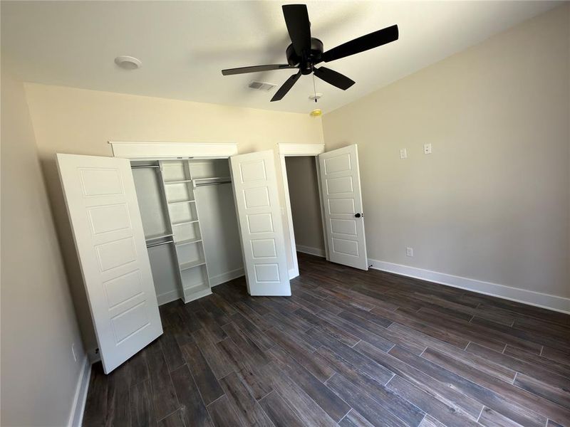 Spacious, unfurnished interior of a new home in , Tyler (Image 24).