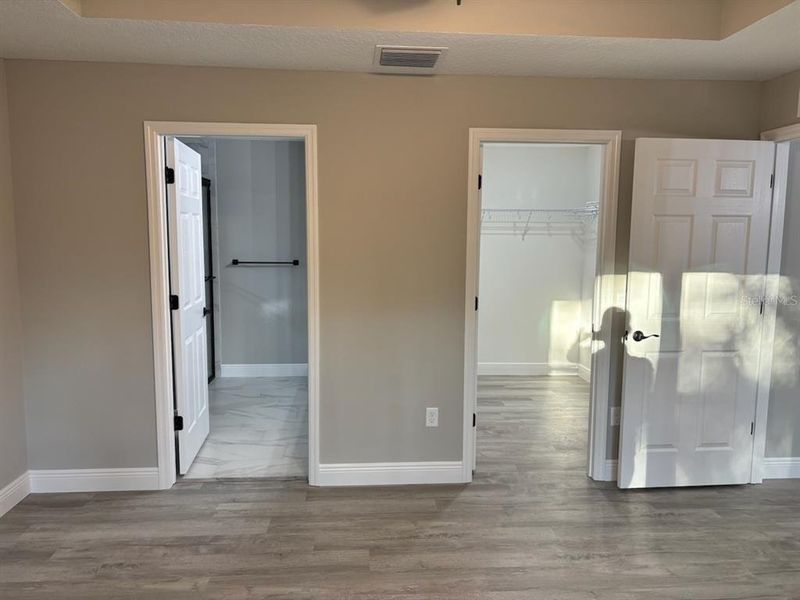 Spacious, unfurnished interior of a new home in , Citrus Springs (Image 33).