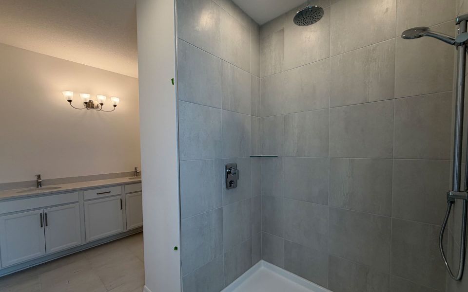 Modern Primary Bathroom with Stylish Features in Central Florida House Modern Primary Bathroom with Stylish Features in Central Florida House