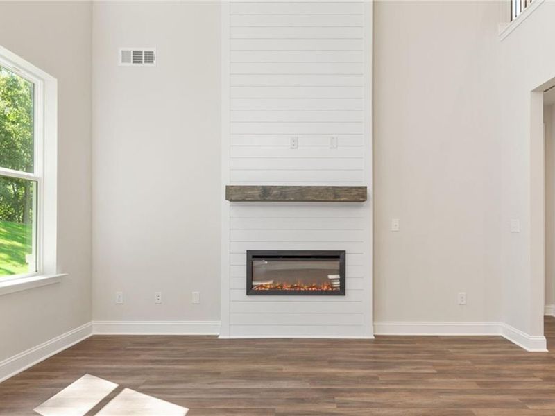 Spacious, unfurnished interior of a new home in Melody Lakeside Estates, Buford (Image 20).