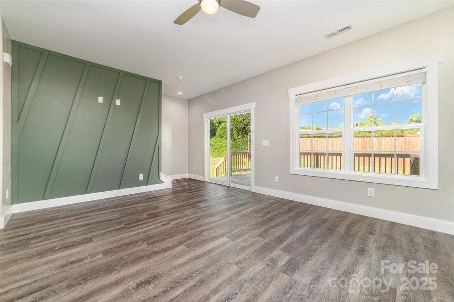 Spacious, unfurnished interior of a new home in , Shelby (Image 14).