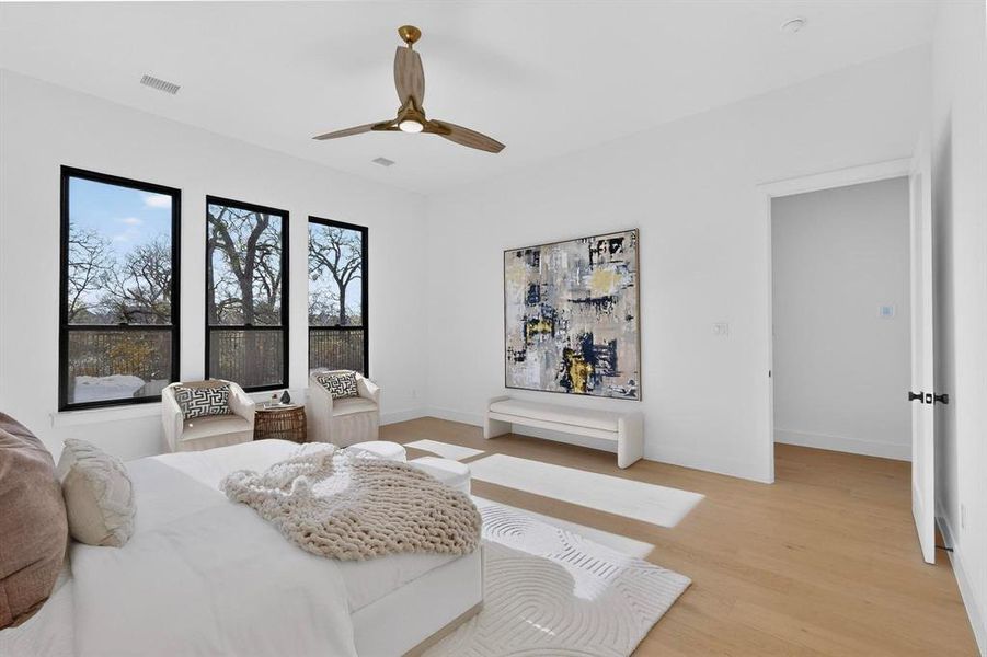 Easily accommodate stylish seating in the primary.