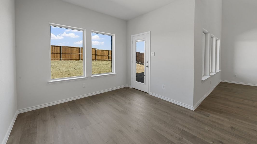 Spacious, unfurnished interior of a new home in Liberty Crossing, Royse City (Image 17).