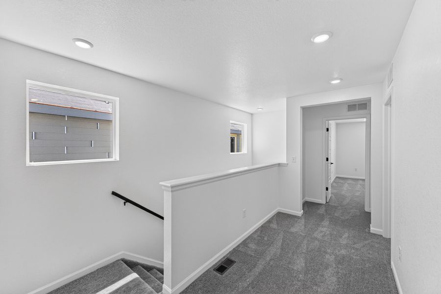 Spacious, unfurnished interior of a new home in Farmlore, Brighton (Image 14).