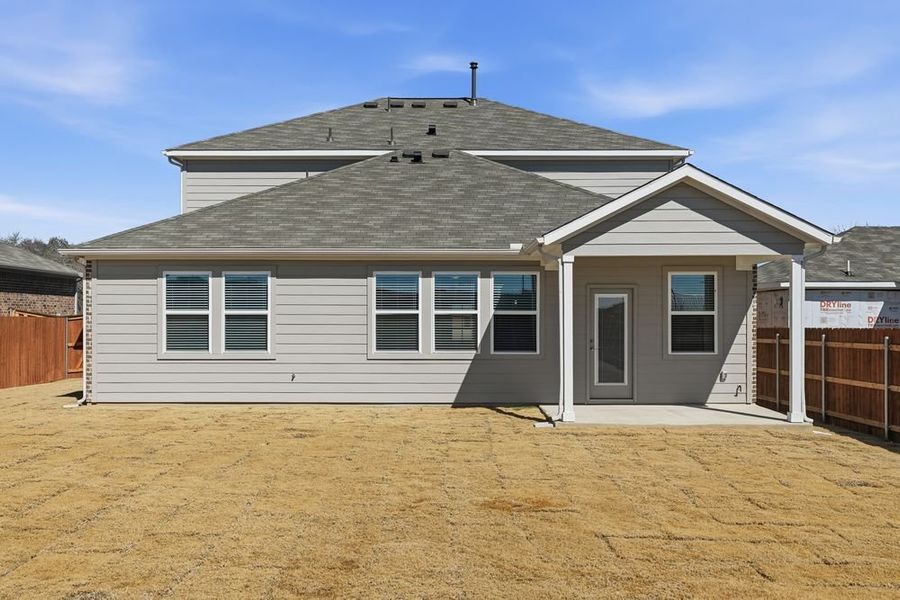 Exterior details and patio area of a home in Lisso, Pflugerville (Image 4).