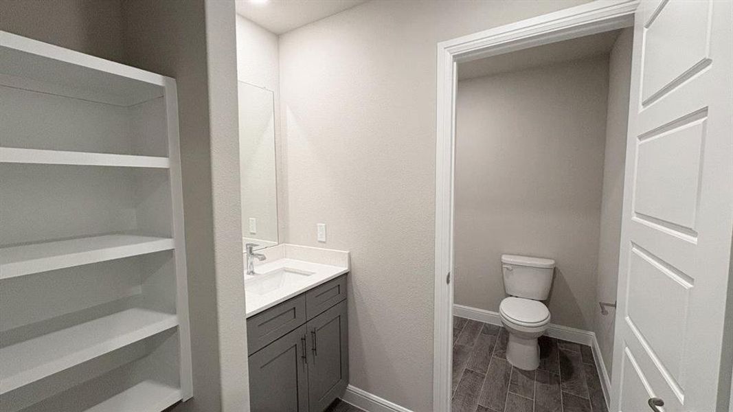 Furnished interior view inside a new home in Sandstone Estates, Granbury (Image 8).